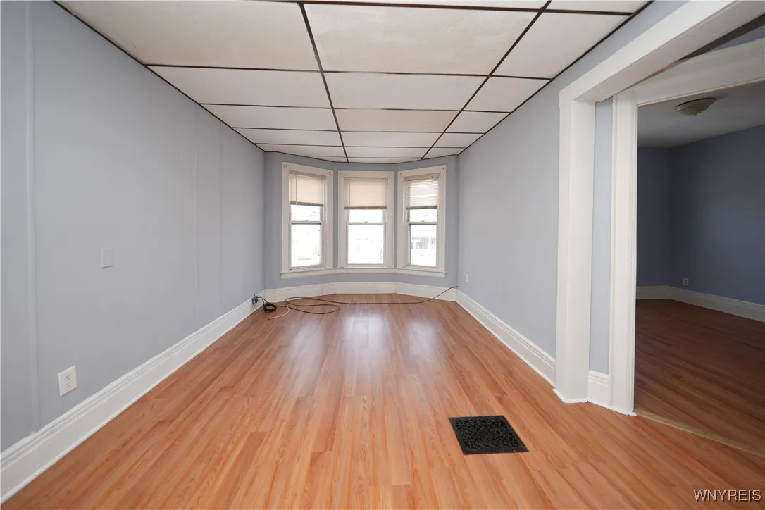 137 Lockwood Avenue, Buffalo, New York 14220, Buffalo, New York 14220, 5 Bedrooms Bedrooms, ,2 BathroomsBathrooms,Residential,Closed,137 Lockwood Avenue, Buffalo, New York 14220,0,B1591152