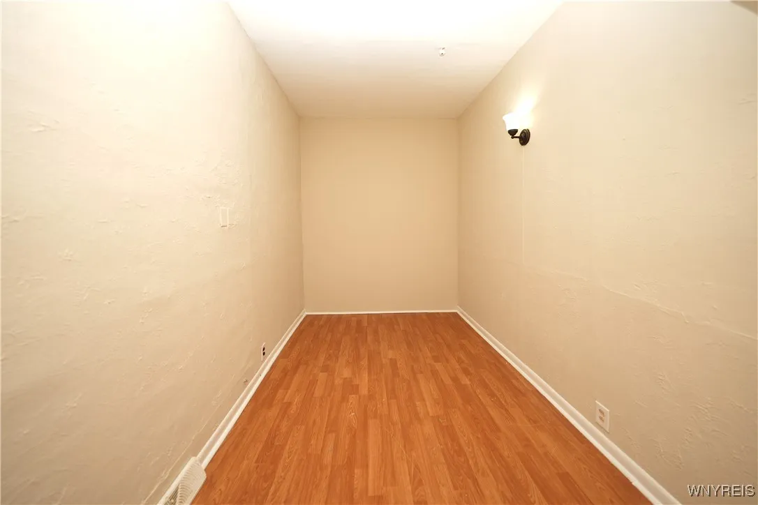 137 Lockwood Avenue, Buffalo, New York 14220, Buffalo, New York 14220, 5 Bedrooms Bedrooms, ,2 BathroomsBathrooms,Residential,Closed,137 Lockwood Avenue, Buffalo, New York 14220,0,B1591152