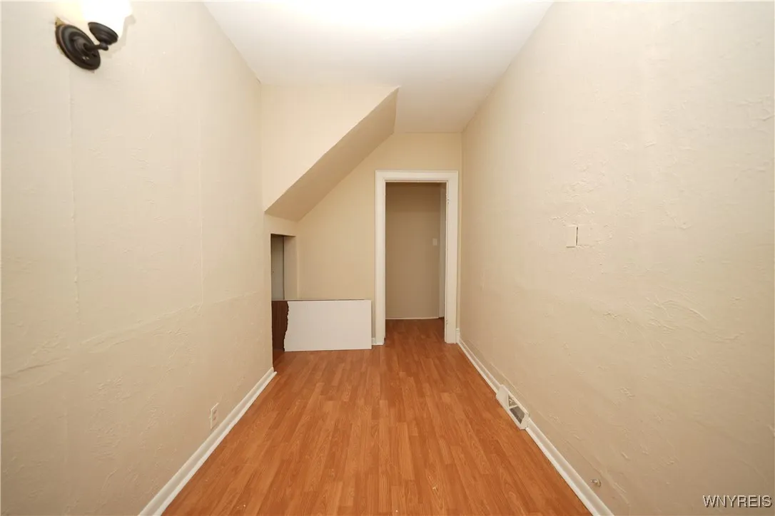 137 Lockwood Avenue, Buffalo, New York 14220, Buffalo, New York 14220, 5 Bedrooms Bedrooms, ,2 BathroomsBathrooms,Residential,Closed,137 Lockwood Avenue, Buffalo, New York 14220,0,B1591152