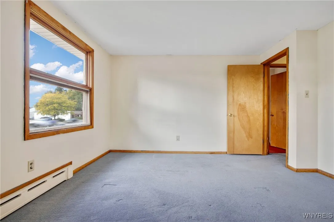 3936 Seneca Street, West Seneca, New York 14224, West Seneca, New York 14224, 8 Rooms Rooms,Commercial Sale,Closed,3936 Seneca Street, West Seneca, New York 14224,0,B1590571