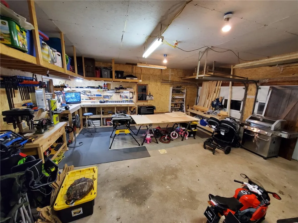 5 Follett Street, Otego, New York 13825, Otego, New York 13825, 4 Bedrooms Bedrooms, 9 Rooms Rooms,1 BathroomBathrooms,Residential,Closed,5 Follett Street, Otego, New York 13825,R1589863