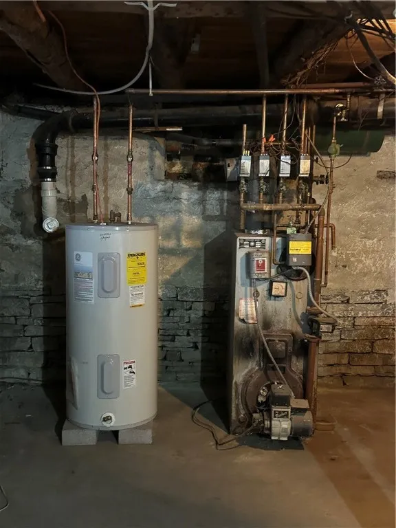 5 Follett Street, Otego, New York 13825, Otego, New York 13825, 4 Bedrooms Bedrooms, 9 Rooms Rooms,1 BathroomBathrooms,Residential,Closed,5 Follett Street, Otego, New York 13825,R1589863