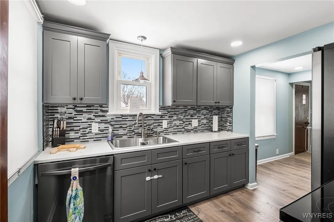 178 Kenview Boulevard, Cheektowaga, New York 14215, Cheektowaga, New York 14215, 3 Bedrooms Bedrooms, 6 Rooms Rooms,2 BathroomsBathrooms,Residential,Closed,178 Kenview Boulevard, Cheektowaga, New York 14215,0,B1589860