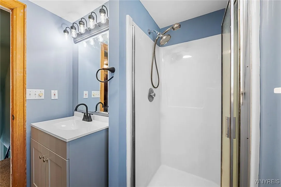 178 Kenview Boulevard, Cheektowaga, New York 14215, Cheektowaga, New York 14215, 3 Bedrooms Bedrooms, 6 Rooms Rooms,2 BathroomsBathrooms,Residential,Closed,178 Kenview Boulevard, Cheektowaga, New York 14215,0,B1589860