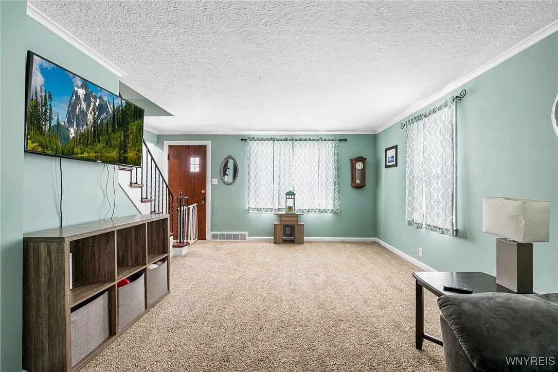 178 Kenview Boulevard, Cheektowaga, New York 14215, Cheektowaga, New York 14215, 3 Bedrooms Bedrooms, 6 Rooms Rooms,2 BathroomsBathrooms,Residential,Closed,178 Kenview Boulevard, Cheektowaga, New York 14215,0,B1589860