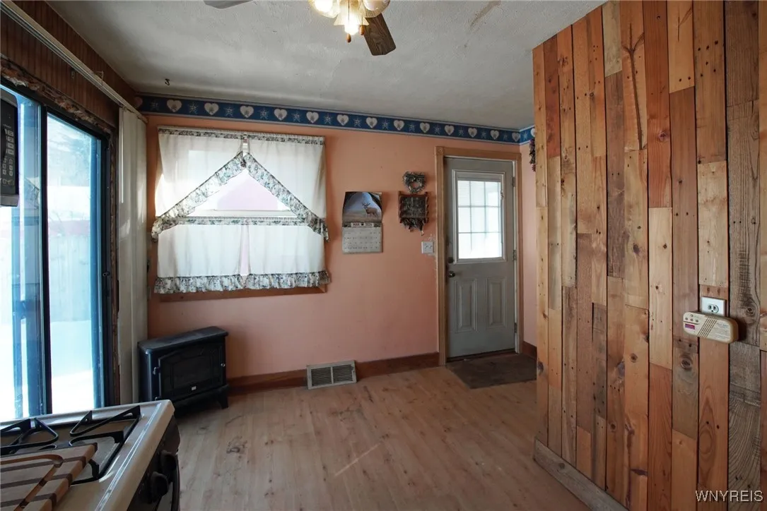 140 East Prospect Avenue, Hamburg, New York 14075, Hamburg, New York 14075, 3 Bedrooms Bedrooms, 7 Rooms Rooms,1 BathroomBathrooms,Residential,Closed,140 East Prospect Avenue, Hamburg, New York 14075,0,B1589050