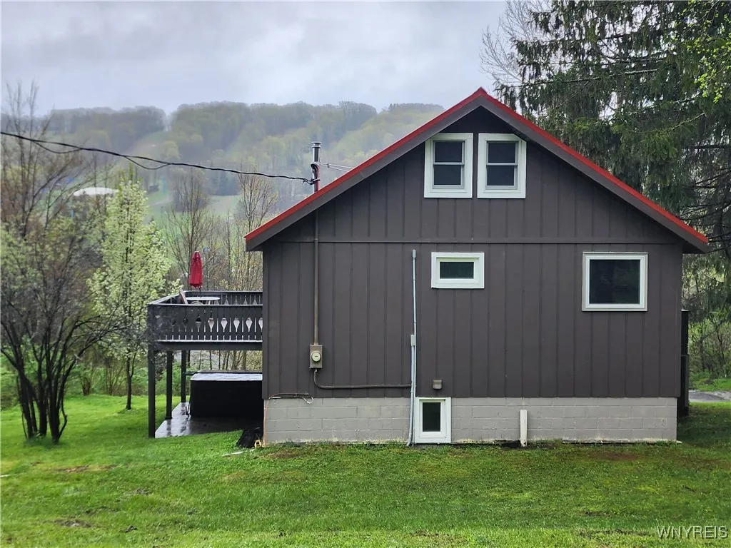 6826 Springs Road, Ellicottville, New York 14731, Ellicottville, New York 14731, 5 Bedrooms Bedrooms, 9 Rooms Rooms,2 BathroomsBathrooms,Residential,For Sale,6826 Springs Road, Ellicottville, New York 14731,0,B1590398