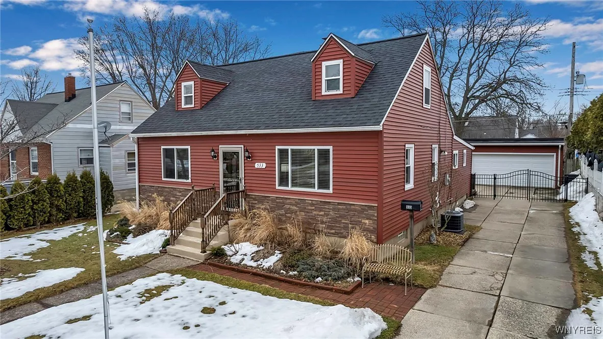 533 Capen Boulevard, Amherst, New York 14226, Amherst, New York 14226, 3 Bedrooms Bedrooms, 13 Rooms Rooms,2 BathroomsBathrooms,Residential,Closed,533 Capen Boulevard, Amherst, New York 14226,0,B1591314