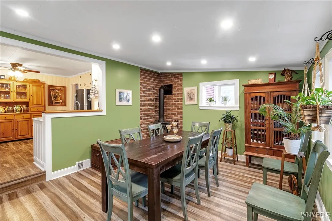 533 Capen Boulevard, Amherst, New York 14226, Amherst, New York 14226, 3 Bedrooms Bedrooms, 13 Rooms Rooms,2 BathroomsBathrooms,Residential,Closed,533 Capen Boulevard, Amherst, New York 14226,0,B1591314