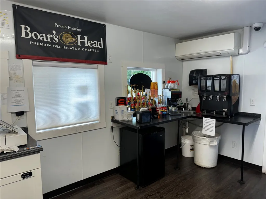 33 Harper Street, Harpersfield, New York 12167, Harpersfield, New York 12167, ,Commercial Sale,For Sale,33 Harper Street, Harpersfield, New York 12167,R1590765