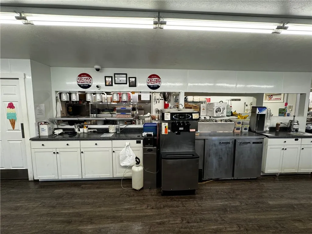 33 Harper Street, Harpersfield, New York 12167, Harpersfield, New York 12167, ,Commercial Sale,For Sale,33 Harper Street, Harpersfield, New York 12167,R1590765