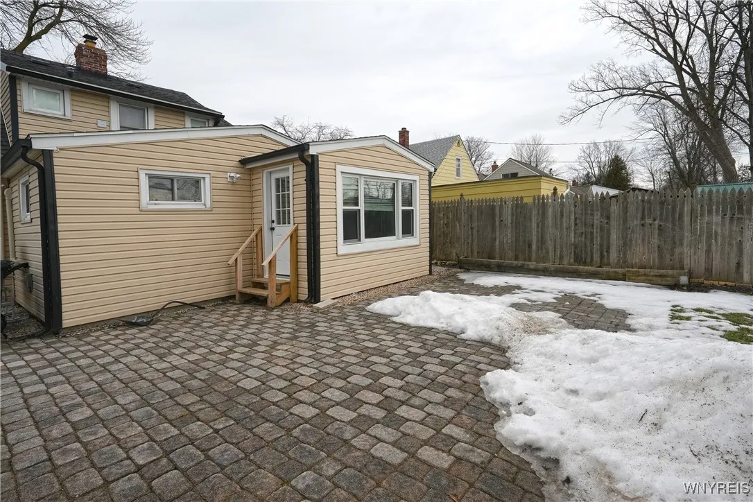 115 Koenig Road, Tonawanda-town, New York 14150, Tonawanda, New York 14150, 3 Bedrooms Bedrooms, 9 Rooms Rooms,1 BathroomBathrooms,Residential,Closed,115 Koenig Road, Tonawanda-town, New York 14150,0,B1591349