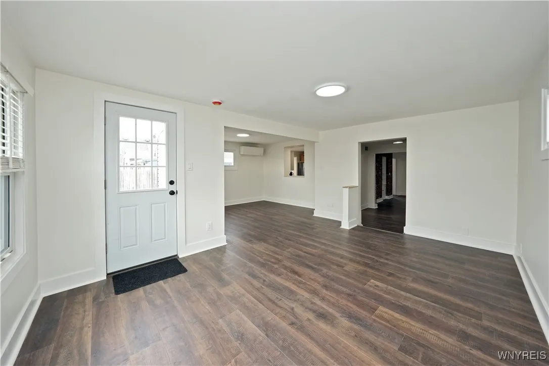115 Koenig Road, Tonawanda-town, New York 14150, Tonawanda, New York 14150, 3 Bedrooms Bedrooms, 9 Rooms Rooms,1 BathroomBathrooms,Residential,Closed,115 Koenig Road, Tonawanda-town, New York 14150,0,B1591349