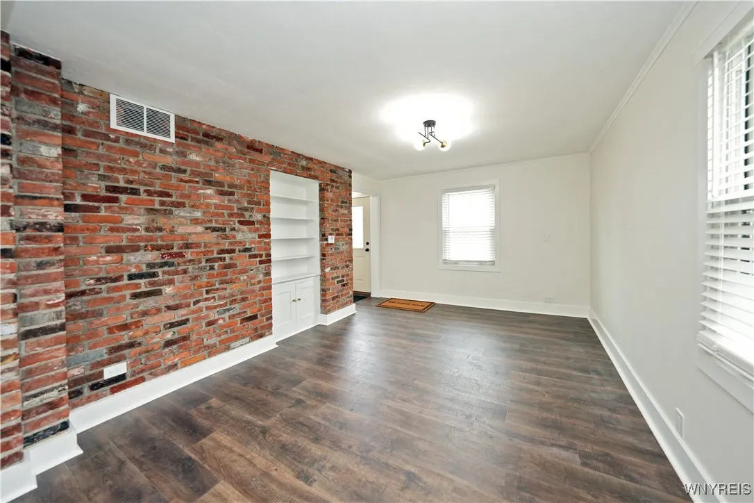 115 Koenig Road, Tonawanda-town, New York 14150, Tonawanda, New York 14150, 3 Bedrooms Bedrooms, 9 Rooms Rooms,1 BathroomBathrooms,Residential,Closed,115 Koenig Road, Tonawanda-town, New York 14150,0,B1591349