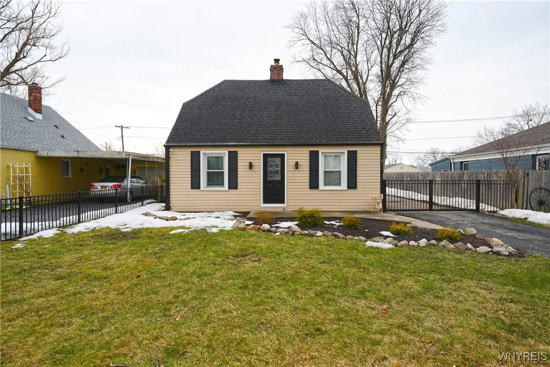 115 Koenig Road, Tonawanda-town, New York 14150, Tonawanda, New York 14150, 3 Bedrooms Bedrooms, 9 Rooms Rooms,1 BathroomBathrooms,Residential,Closed,115 Koenig Road, Tonawanda-town, New York 14150,0,B1591349