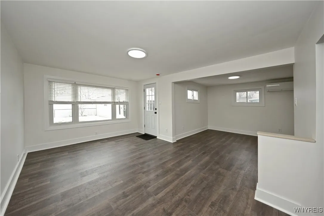 115 Koenig Road, Tonawanda-town, New York 14150, Tonawanda, New York 14150, 3 Bedrooms Bedrooms, 9 Rooms Rooms,1 BathroomBathrooms,Residential,Closed,115 Koenig Road, Tonawanda-town, New York 14150,0,B1591349