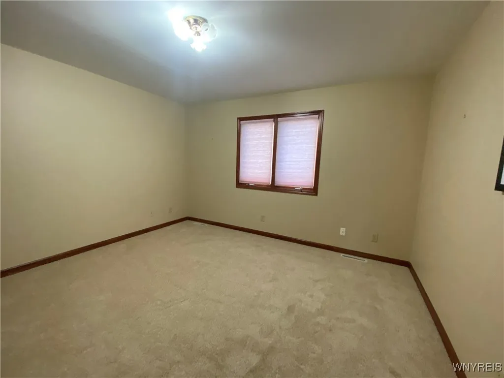 66 Forestglen Circle, Amherst, New York 14221, Amherst, New York 14221, 4 Bedrooms Bedrooms, 9 Rooms Rooms,2 BathroomsBathrooms,Residential,Closed,66 Forestglen Circle, Amherst, New York 14221,0,B1591223