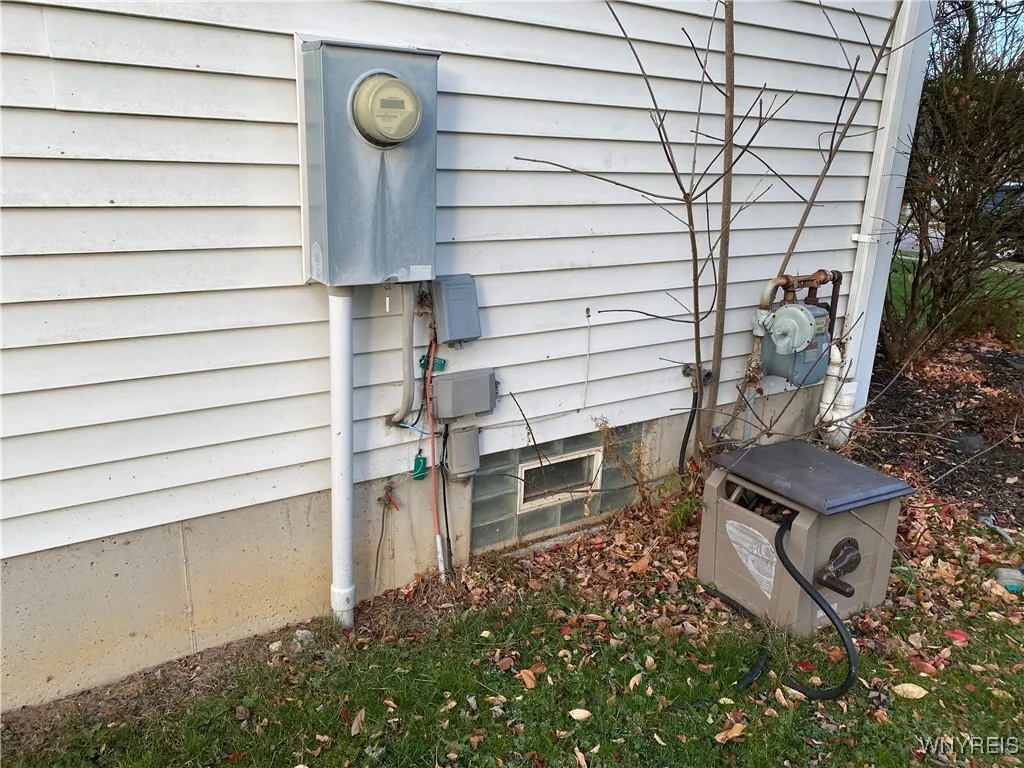 66 Forestglen Circle, Amherst, New York 14221, Amherst, New York 14221, 4 Bedrooms Bedrooms, 9 Rooms Rooms,2 BathroomsBathrooms,Residential,Closed,66 Forestglen Circle, Amherst, New York 14221,0,B1591223