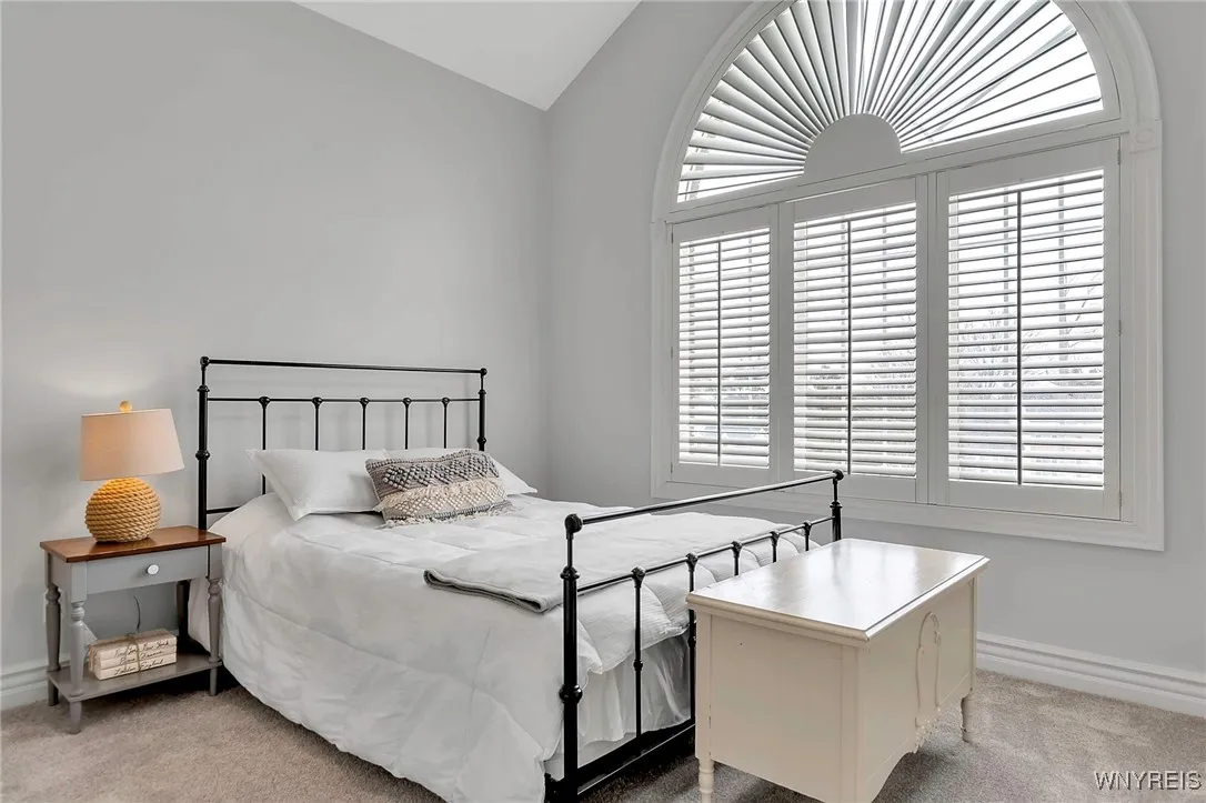 20 Lakeridge South Drive, Orchard Park, New York 1, Orchard Park, New York 14127, 5 Bedrooms Bedrooms, 10 Rooms Rooms,3 BathroomsBathrooms,Residential,Closed,20 Lakeridge South Drive, Orchard Park, New York 1,B1590210
