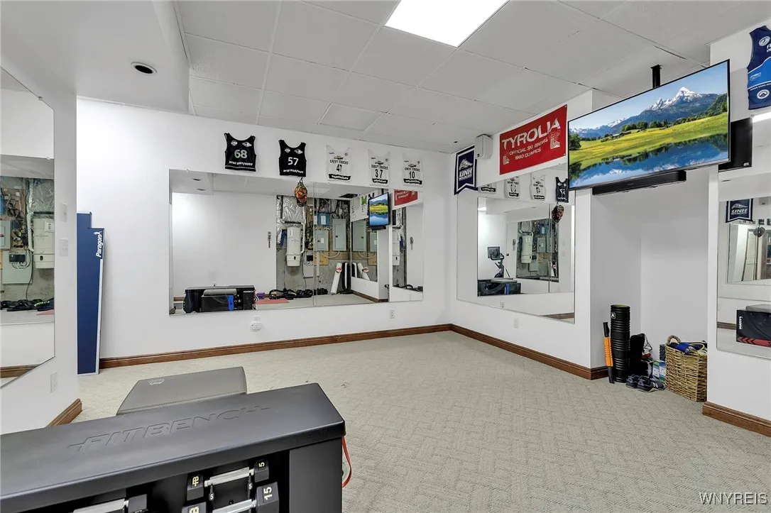 20 Lakeridge South Drive, Orchard Park, New York 1, Orchard Park, New York 14127, 5 Bedrooms Bedrooms, 10 Rooms Rooms,3 BathroomsBathrooms,Residential,Closed,20 Lakeridge South Drive, Orchard Park, New York 1,B1590210