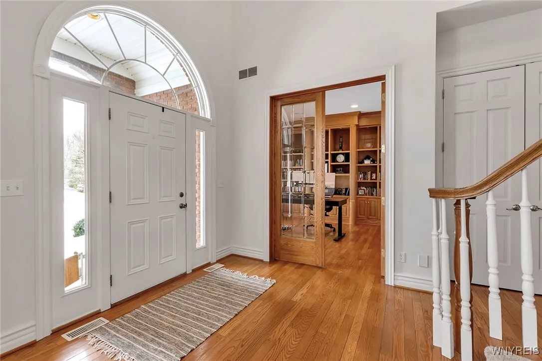 20 Lakeridge South Drive, Orchard Park, New York 1, Orchard Park, New York 14127, 5 Bedrooms Bedrooms, 10 Rooms Rooms,3 BathroomsBathrooms,Residential,Closed,20 Lakeridge South Drive, Orchard Park, New York 1,B1590210