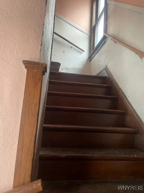 2840 Mckoon Avenue, Niagara Falls, New York 14305, Niagara Falls, New York 14305, 5 Bedrooms Bedrooms, ,2 BathroomsBathrooms,Residential,For Sale,2840 Mckoon Avenue, Niagara Falls, New York 14305,B1590890