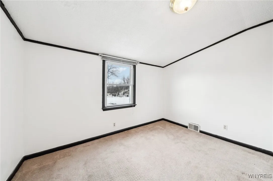 91 Leawood Drive, Tonawanda-town, New York 14150, Tonawanda, New York 14150, 3 Bedrooms Bedrooms, 5 Rooms Rooms,1 BathroomBathrooms,Residential,Closed,91 Leawood Drive, Tonawanda-town, New York 14150,0,B1591480