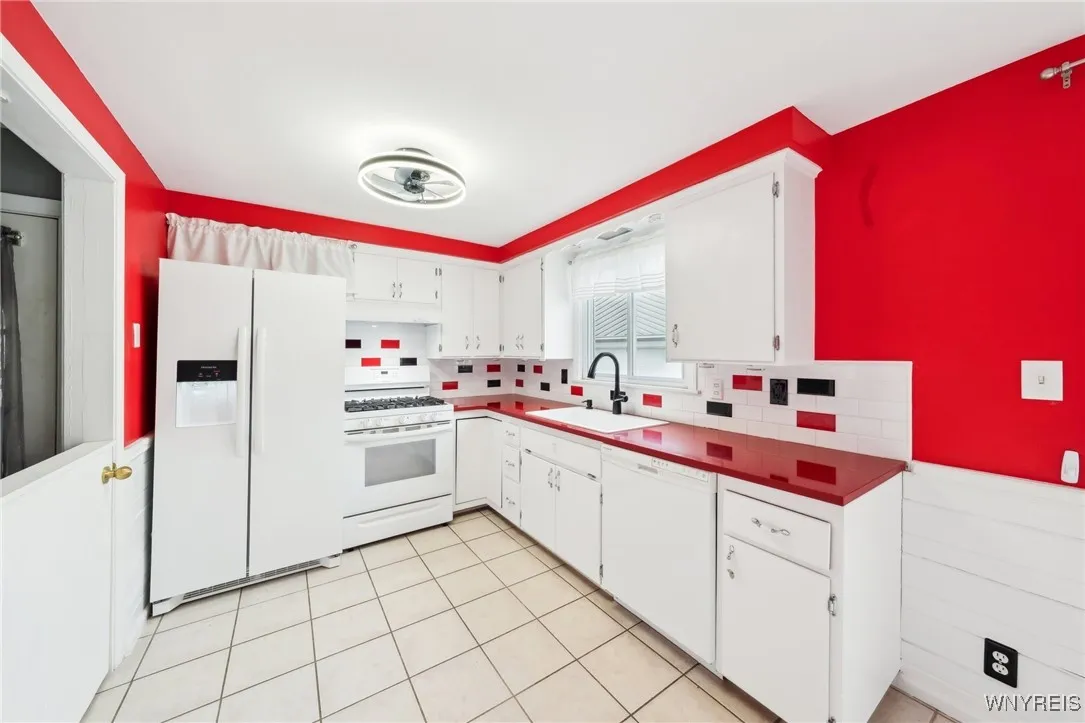 91 Leawood Drive, Tonawanda-town, New York 14150, Tonawanda, New York 14150, 3 Bedrooms Bedrooms, 5 Rooms Rooms,1 BathroomBathrooms,Residential,Closed,91 Leawood Drive, Tonawanda-town, New York 14150,0,B1591480