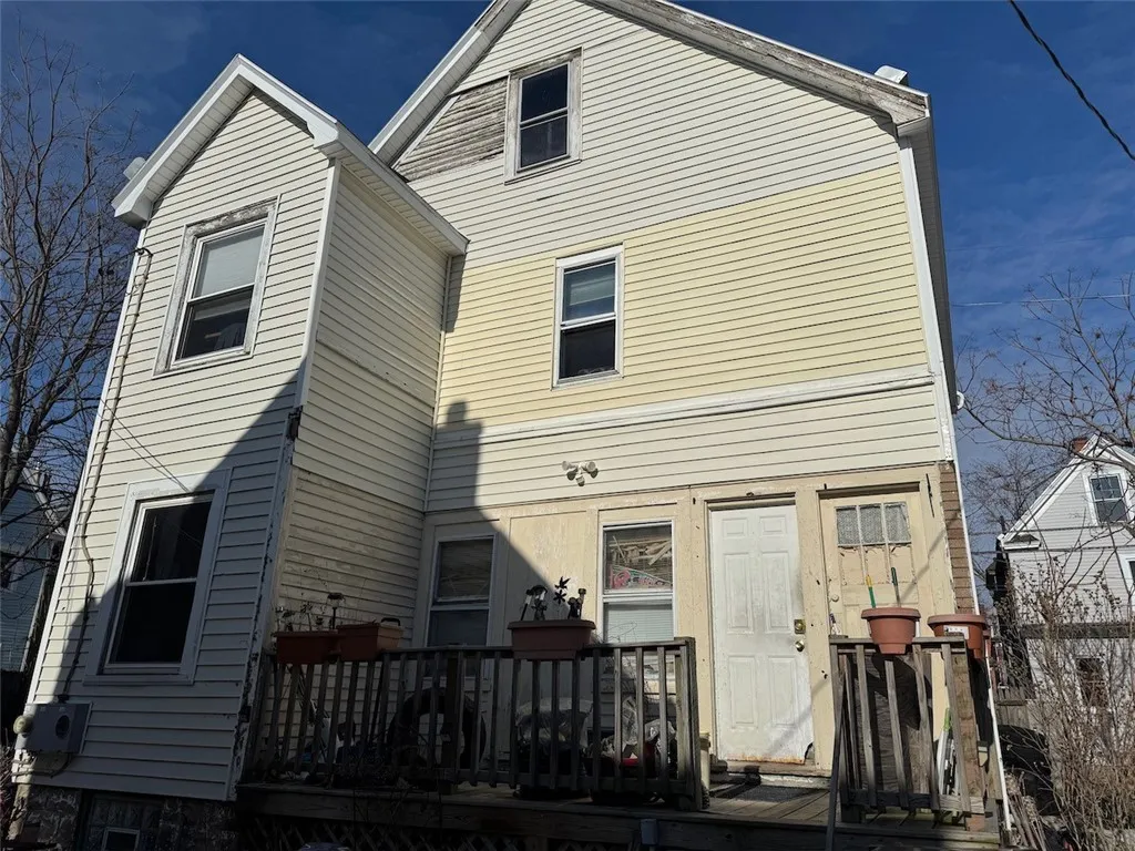 47 18th Street, Buffalo, New York 14213, Buffalo, New York 14213, 8 Bedrooms Bedrooms, ,4 BathroomsBathrooms,Residential,Closed,47 18th Street, Buffalo, New York 14213,0,R1591491