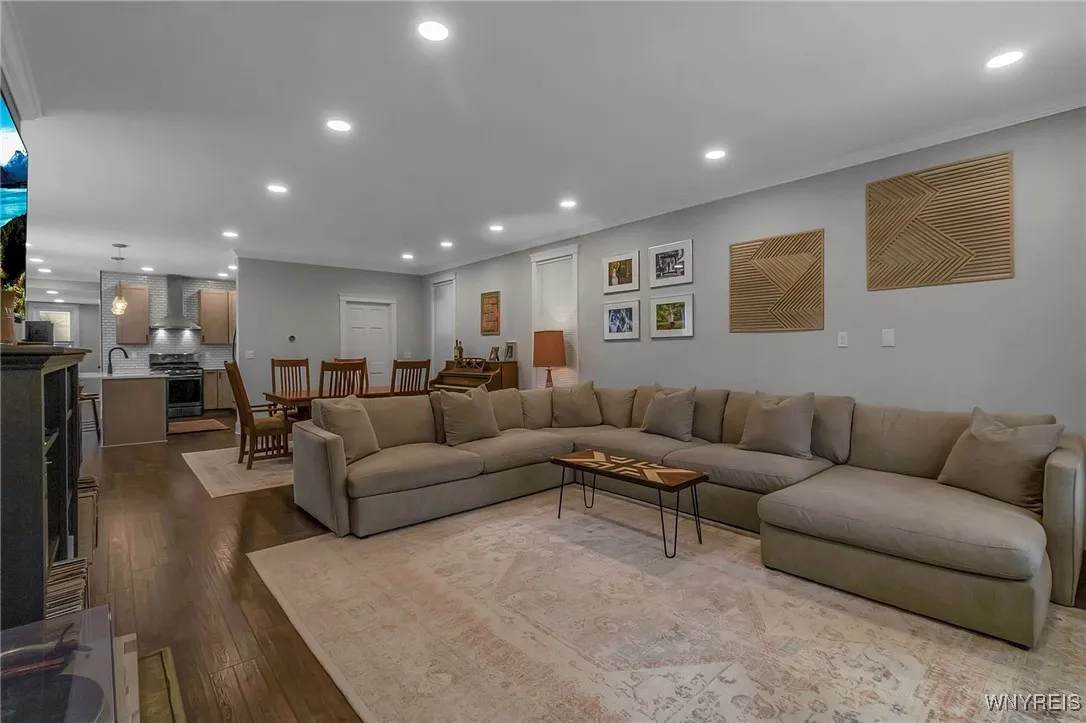 402 Breckenridge Street, Buffalo, New York 14213, Buffalo, New York 14213, 3 Bedrooms Bedrooms, 7 Rooms Rooms,2 BathroomsBathrooms,Residential,Closed,402 Breckenridge Street, Buffalo, New York 14213,0,B1591115