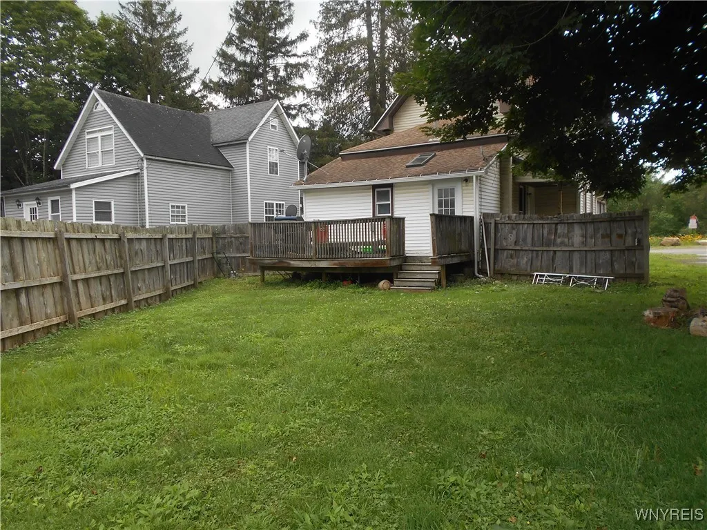 4986 Route 219, Great Valley, New York 14741, Great Valley, New York 14741, 3 Bedrooms Bedrooms, 10 Rooms Rooms,2 BathroomsBathrooms,Residential,For Sale,4986 Route 219, Great Valley, New York 14741,B1591236