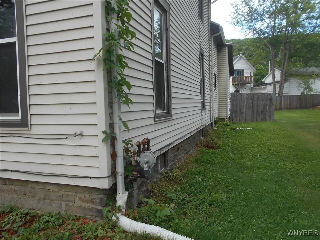 4986 Route 219, Great Valley, New York 14741, Great Valley, New York 14741, 3 Bedrooms Bedrooms, 10 Rooms Rooms,2 BathroomsBathrooms,Residential,For Sale,4986 Route 219, Great Valley, New York 14741,B1591236