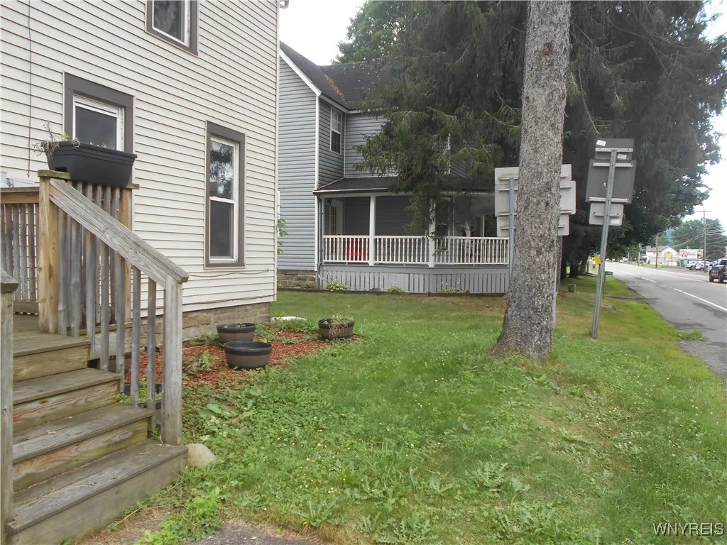 4986 Route 219, Great Valley, New York 14741, Great Valley, New York 14741, 3 Bedrooms Bedrooms, 10 Rooms Rooms,2 BathroomsBathrooms,Residential,For Sale,4986 Route 219, Great Valley, New York 14741,B1591236