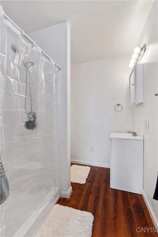 First Floor Apartment:  Bathroom