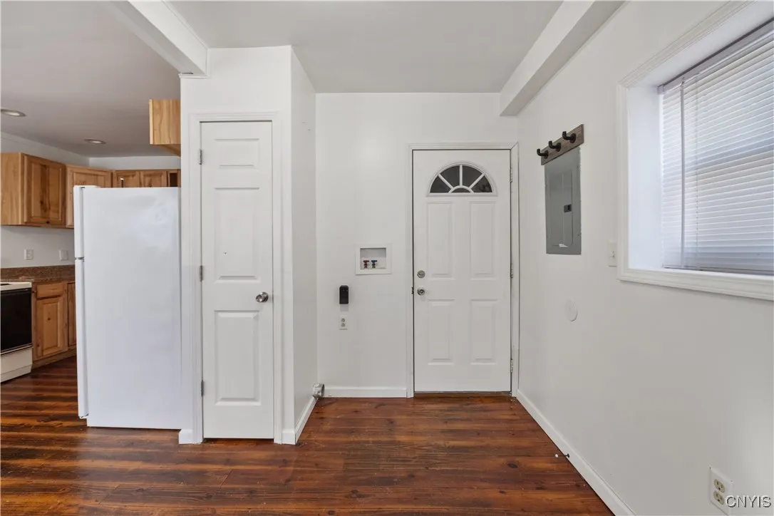 First Floor Apartment:  Entryway