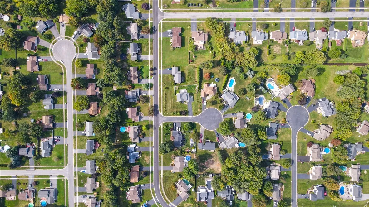 21 Tropez Point Pvt, Greece, New York 14626, Greece, New York 14626, 4 Bedrooms Bedrooms, 8 Rooms Rooms,2 BathroomsBathrooms,Residential,Closed,21 Tropez Point Pvt, Greece, New York 14626,0,R1591104