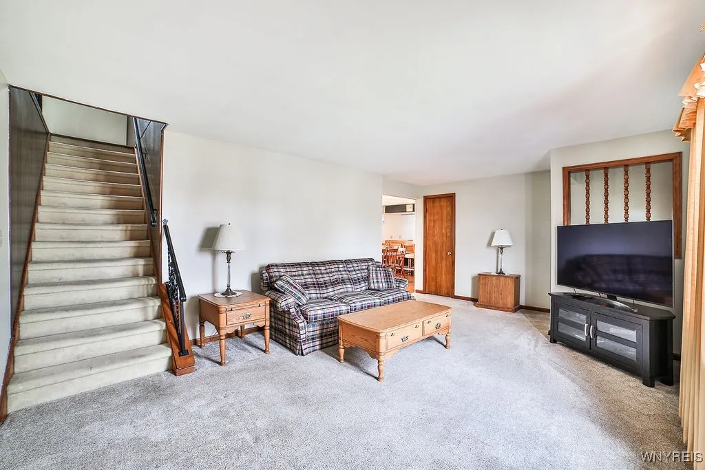 4257 Salem Drive, Hamburg, New York 14219, Hamburg, New York 14219, 4 Bedrooms Bedrooms, 9 Rooms Rooms,3 BathroomsBathrooms,Residential,Closed,4257 Salem Drive, Hamburg, New York 14219,0,B1591190