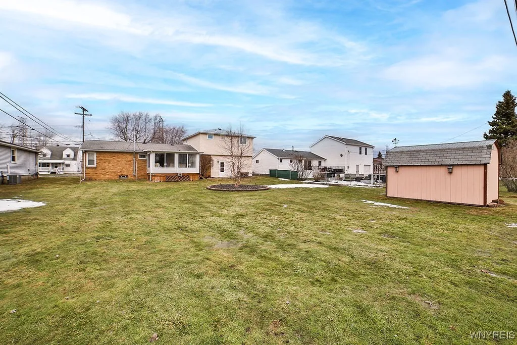 4257 Salem Drive, Hamburg, New York 14219, Hamburg, New York 14219, 4 Bedrooms Bedrooms, 9 Rooms Rooms,3 BathroomsBathrooms,Residential,Closed,4257 Salem Drive, Hamburg, New York 14219,0,B1591190