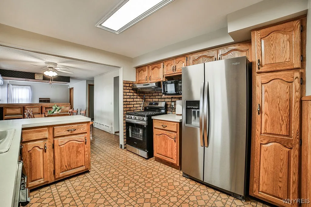 4257 Salem Drive, Hamburg, New York 14219, Hamburg, New York 14219, 4 Bedrooms Bedrooms, 9 Rooms Rooms,3 BathroomsBathrooms,Residential,Closed,4257 Salem Drive, Hamburg, New York 14219,0,B1591190