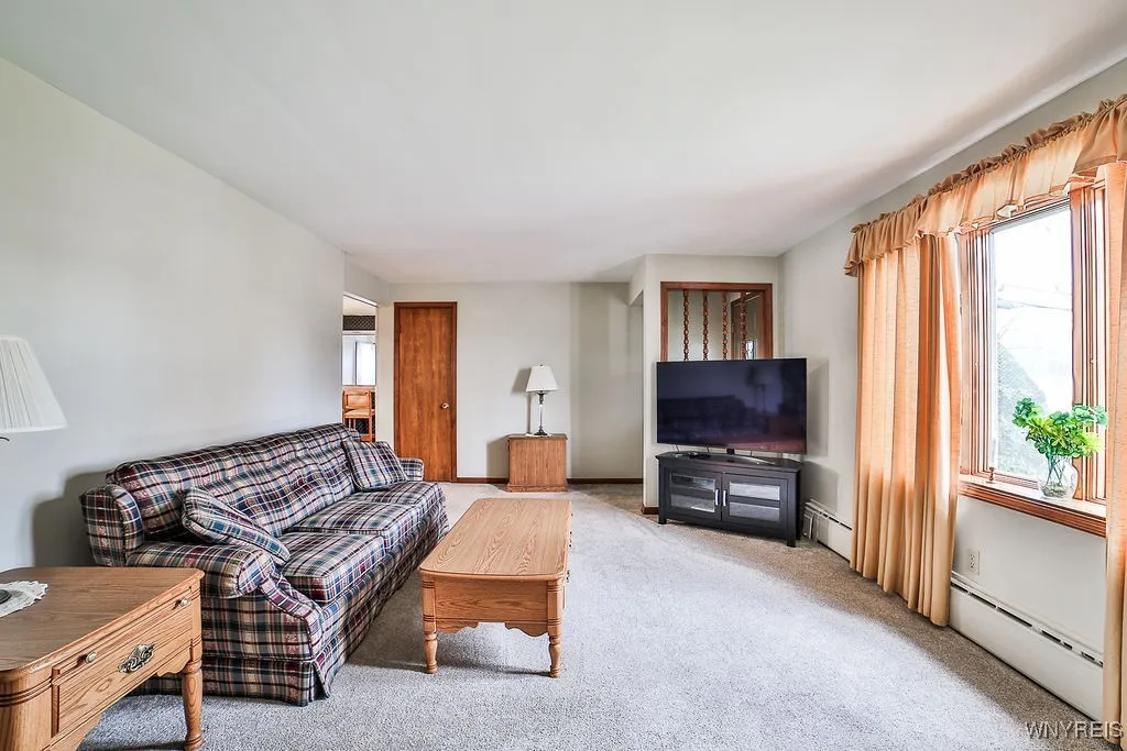 4257 Salem Drive, Hamburg, New York 14219, Hamburg, New York 14219, 4 Bedrooms Bedrooms, 9 Rooms Rooms,3 BathroomsBathrooms,Residential,Closed,4257 Salem Drive, Hamburg, New York 14219,0,B1591190