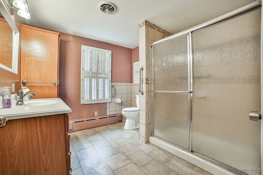 4257 Salem Drive, Hamburg, New York 14219, Hamburg, New York 14219, 4 Bedrooms Bedrooms, 9 Rooms Rooms,3 BathroomsBathrooms,Residential,Closed,4257 Salem Drive, Hamburg, New York 14219,0,B1591190