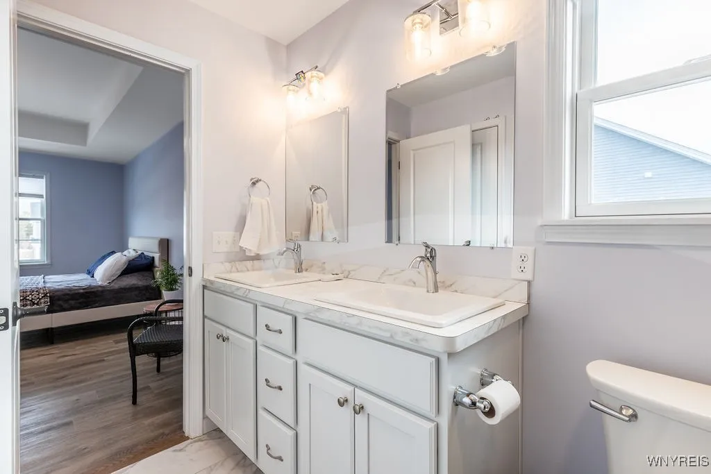 Owners Suite #1 Bathroom