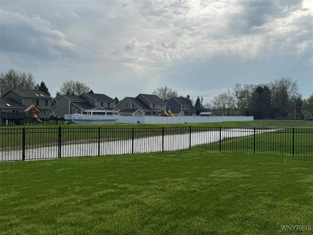 12 Kevwood Lane, Lancaster, New York 14086, Lancaster, New York 14086, 3 Bedrooms Bedrooms, 11 Rooms Rooms,2 BathroomsBathrooms,Residential,Closed,12 Kevwood Lane, Lancaster, New York 14086,0,B1591453