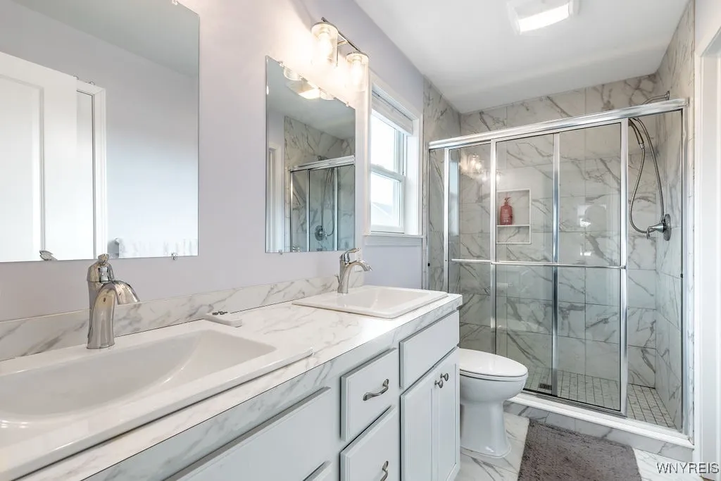 Owners bedroom #1 Bathroom