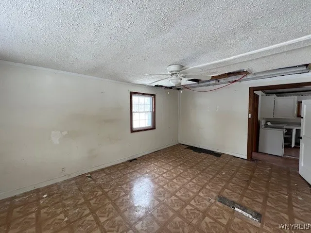 306 Plank Road, Lockport-city, New York 14094, Lockport City, New York 14094, 3 Bedrooms Bedrooms, 7 Rooms Rooms,2 BathroomsBathrooms,Residential,Closed,306 Plank Road, Lockport-city, New York 14094,0,B1591623