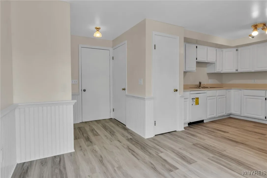 16 Hubbardston Place, Amherst, New York 14228, Amherst, New York 14228, 3 Bedrooms Bedrooms, 5 Rooms Rooms,1 BathroomBathrooms,Residential Lease,For Rent,16 Hubbardston Place, Amherst, New York 14228,B1591688