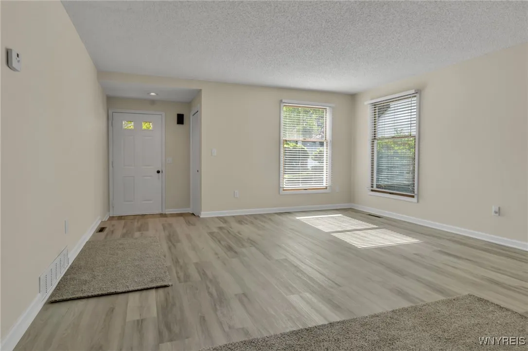 16 Hubbardston Place, Amherst, New York 14228, Amherst, New York 14228, 3 Bedrooms Bedrooms, 5 Rooms Rooms,1 BathroomBathrooms,Residential Lease,For Rent,16 Hubbardston Place, Amherst, New York 14228,B1591688