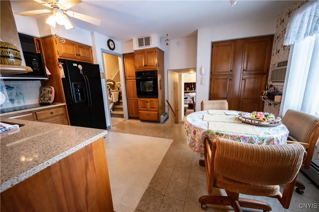 704 Park Lane Drive, Herkimer, New York 13350, Herkimer, New York 13350, 3 Bedrooms Bedrooms, 7 Rooms Rooms,2 BathroomsBathrooms,Residential,For Sale,704 Park Lane Drive, Herkimer, New York 13350,S1591757