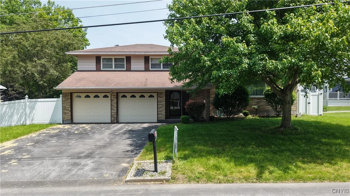 704 Park Lane Drive, Herkimer, New York 13350, Herkimer, New York 13350, 3 Bedrooms Bedrooms, 7 Rooms Rooms,2 BathroomsBathrooms,Residential,For Sale,704 Park Lane Drive, Herkimer, New York 13350,S1591757