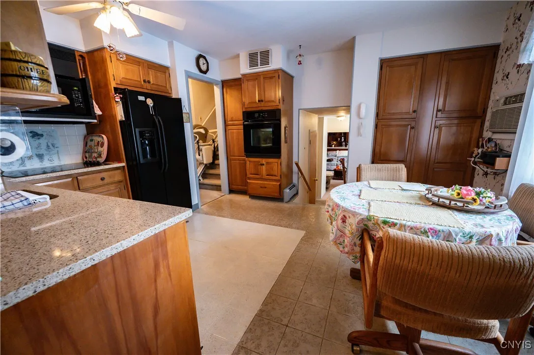 704 Park Lane Drive, Herkimer, New York 13350, Herkimer, New York 13350, 3 Bedrooms Bedrooms, 7 Rooms Rooms,2 BathroomsBathrooms,Residential,For Sale,704 Park Lane Drive, Herkimer, New York 13350,S1591757